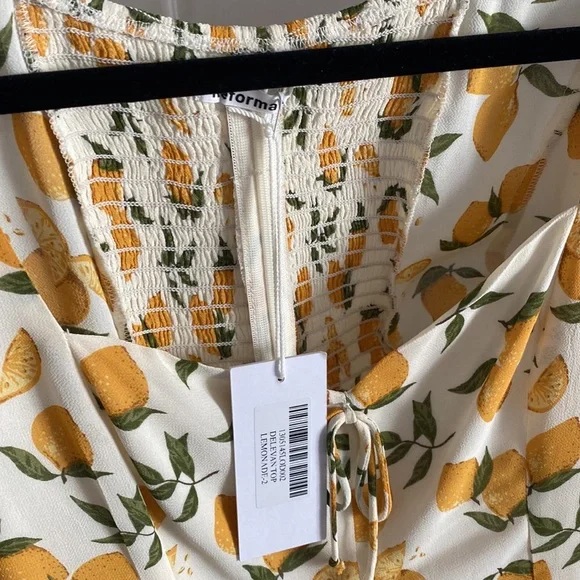 NWT Reformation Delevan Top in Lemonade Size 2 - Picture 4 of 6
